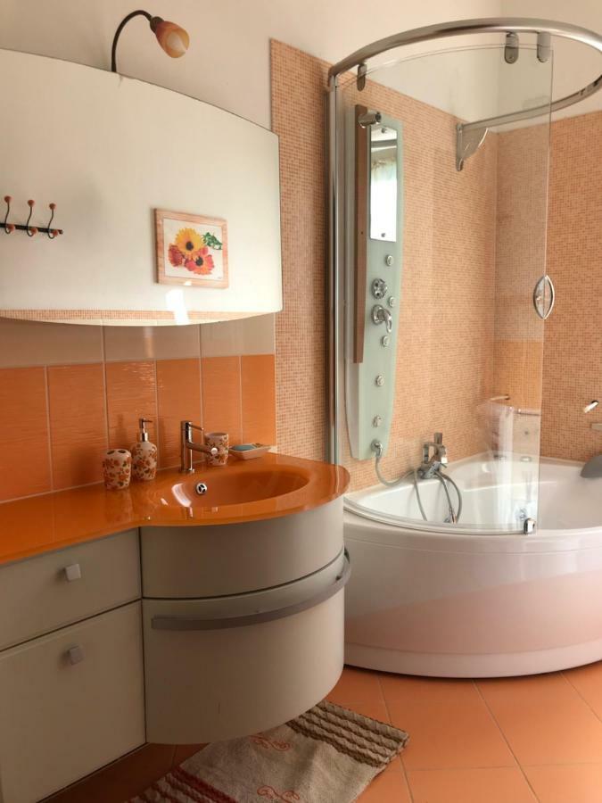 Villa Dei Fiori - Casa Vacanza Capoterra Bagian luar foto