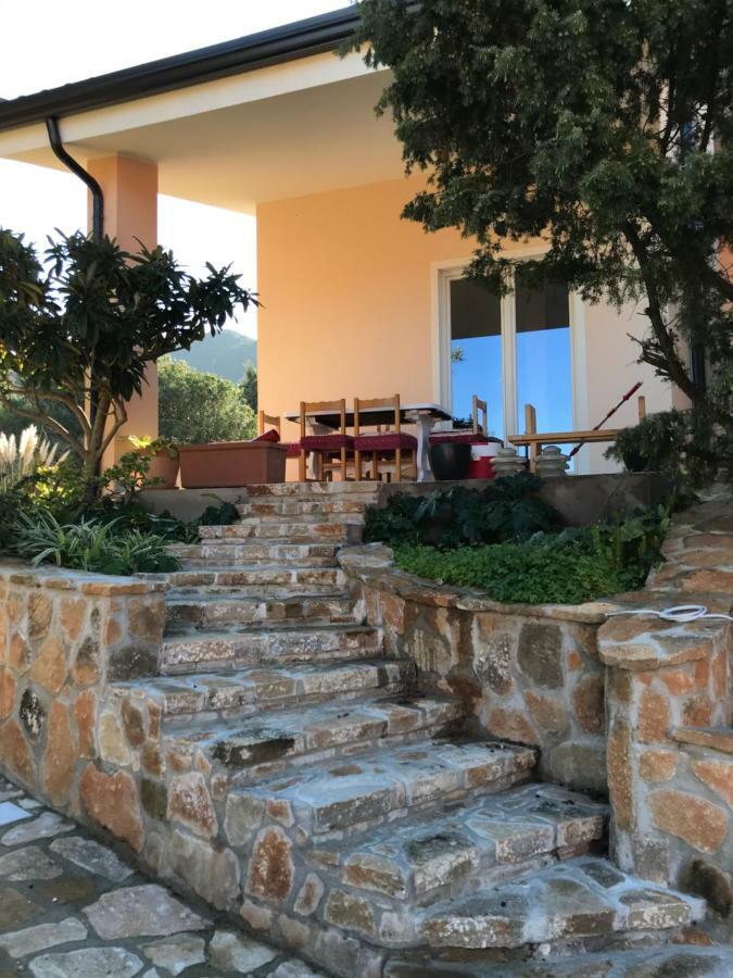 Villa Dei Fiori - Casa Vacanza Capoterra Bagian luar foto
